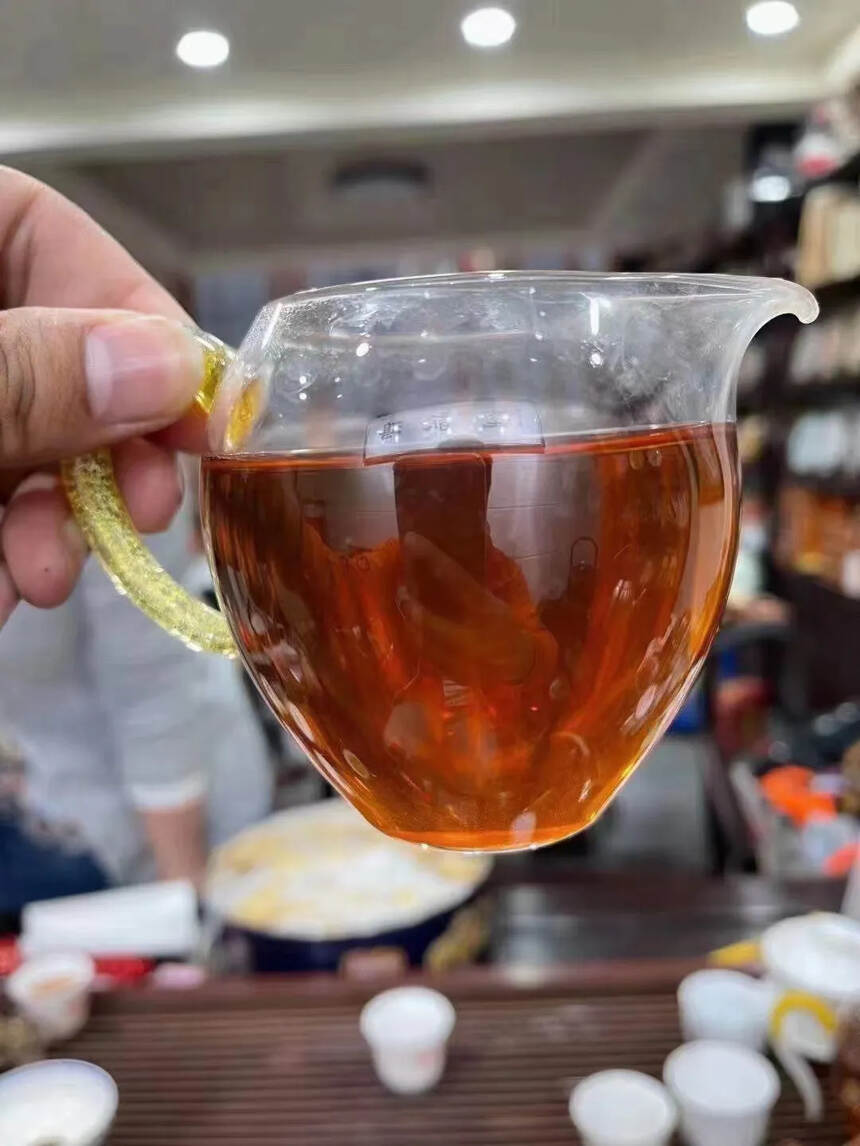 90年代班章古茶老竹筒茶，生茶，口感超霸气！每根重量