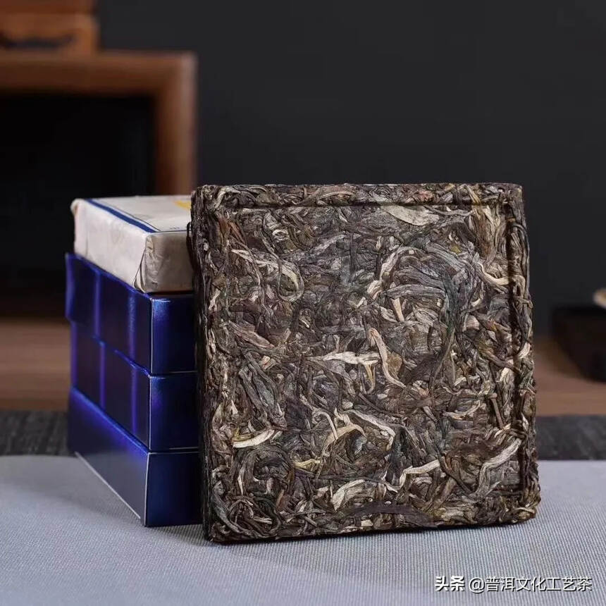 大唐茶厂出品     班章蓝印
印级金砖·传世百年