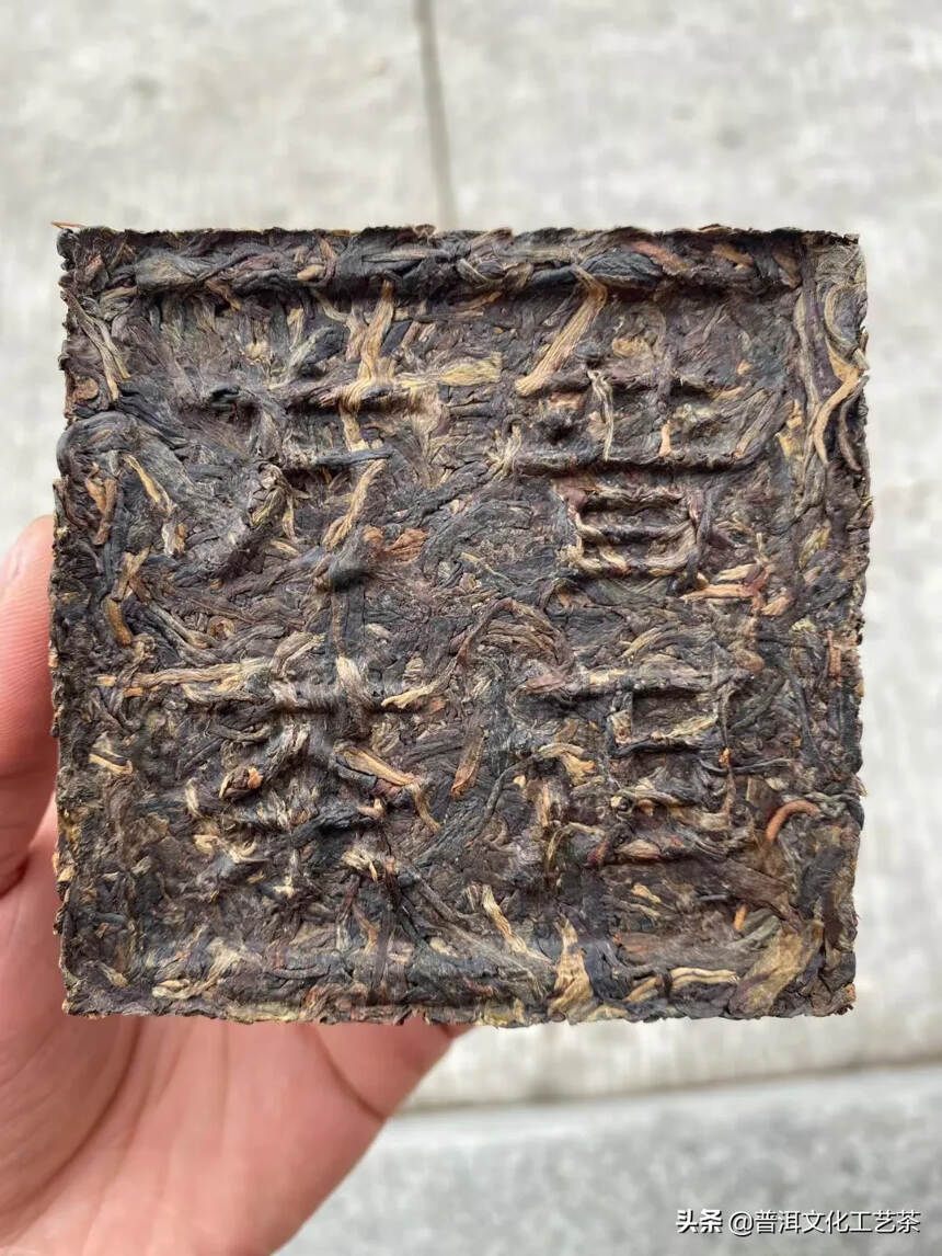 2008年古普洱茶业景迈生态小方砖，100克/片，2