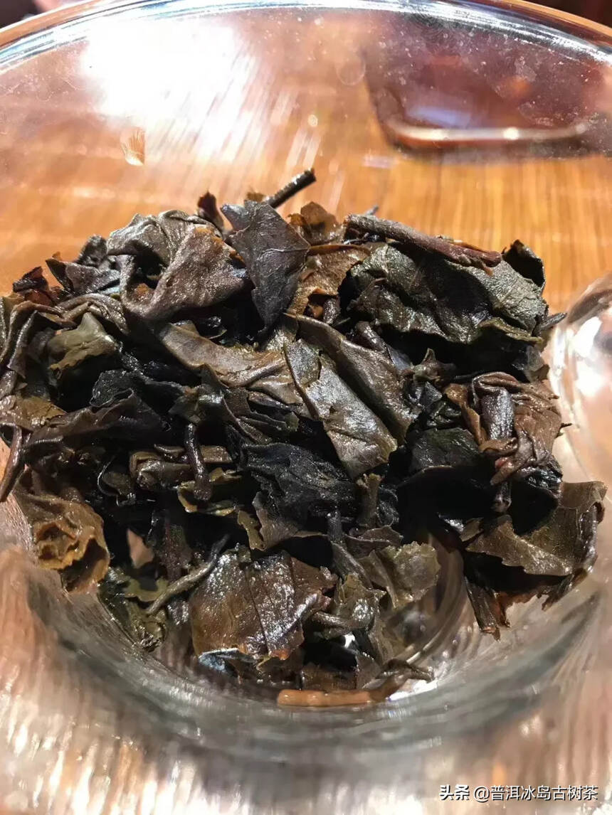 80年代老黄片生茶！红芝记老茶庄出品，易武古树纯料！