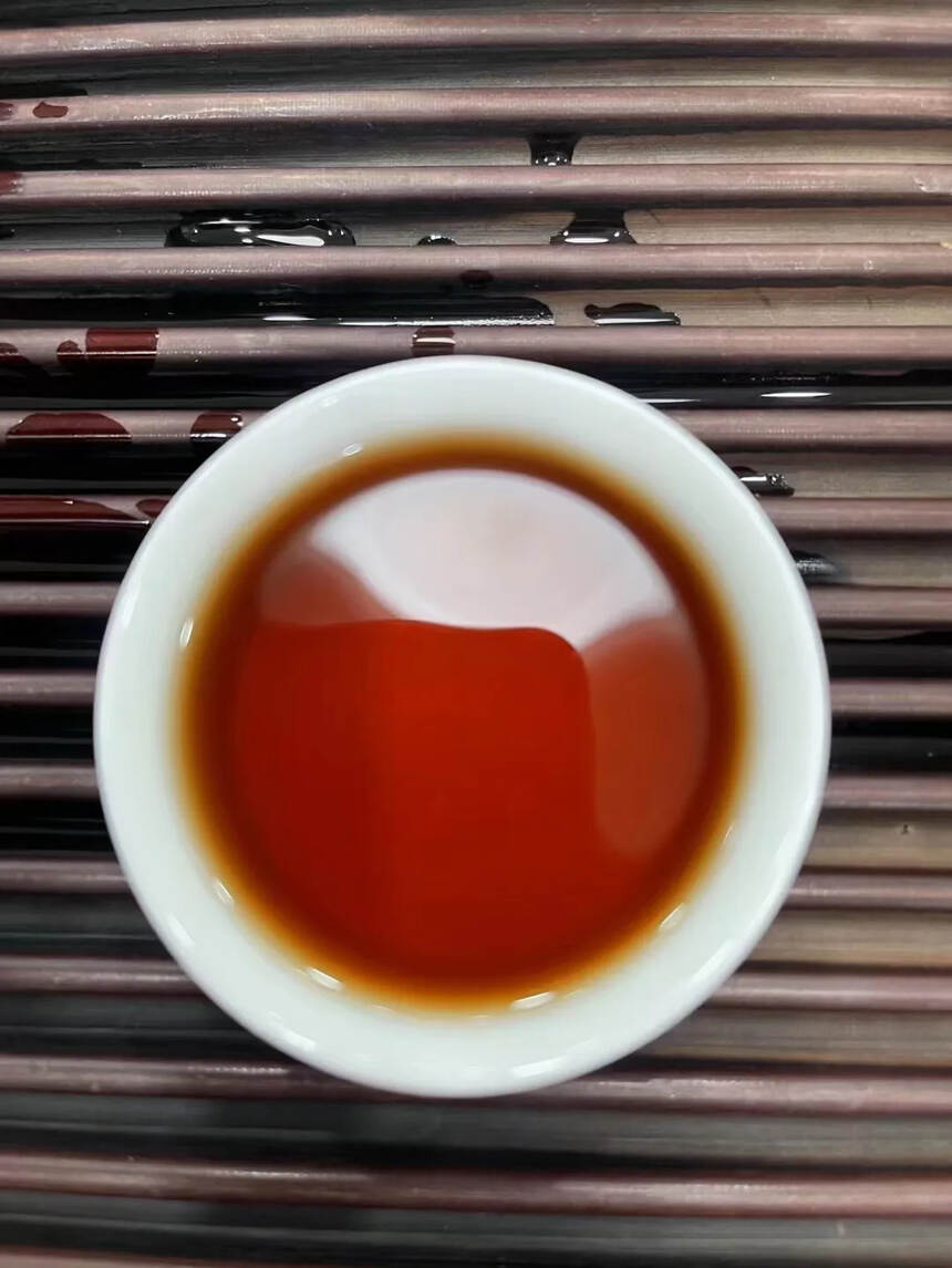 有独特的熟茶香，还有浓郁的熟茶韵，送礼佳选
2019