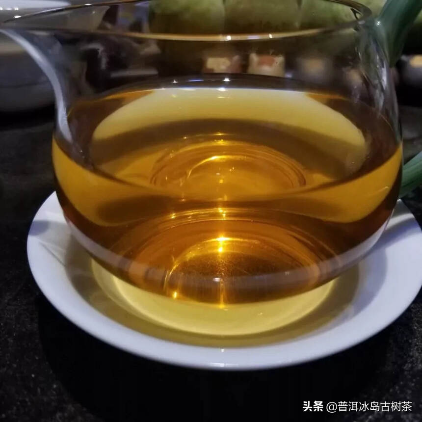 05年乔木七子饼茶，凤庆龙泉茶厂！口感香甜耐泡