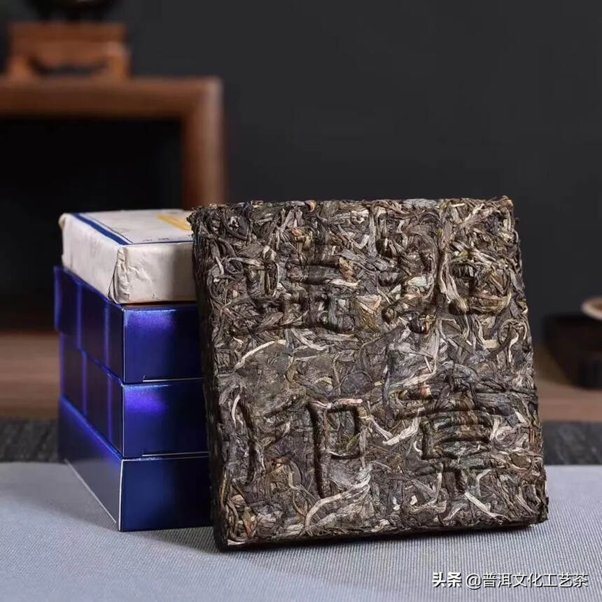 大唐茶厂出品     班章蓝印
印级金砖·传世百年