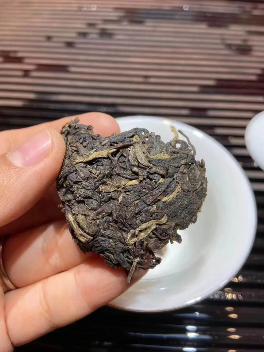 2000年代大理南涧茶厂土林凤凰生沱100克，
纯干
