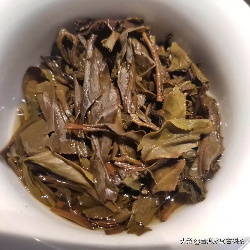 05年乔木七子饼茶，凤庆龙泉茶厂！口感香甜耐泡