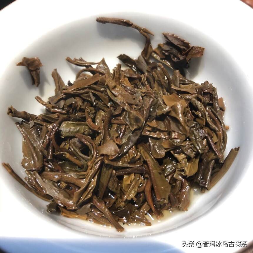 99年8892大红印生茶！干仓存放，茶香四溢～中茶红