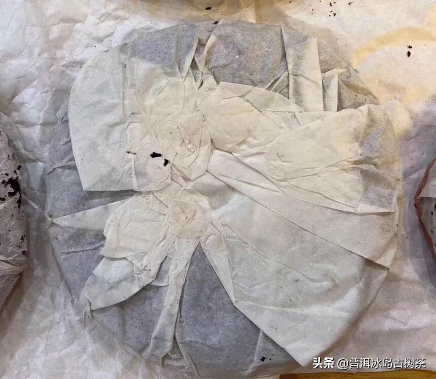 勐海茶厂01年中茶绿印简体云7592 

最经典的勐