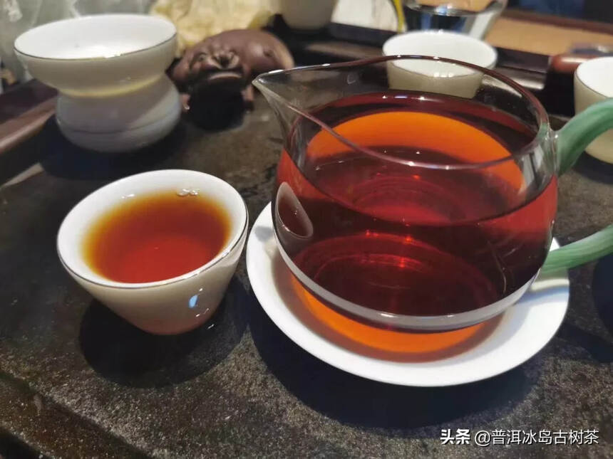 90年代中茶枣香药香砖熟茶250克，很陈很甜的老茶！