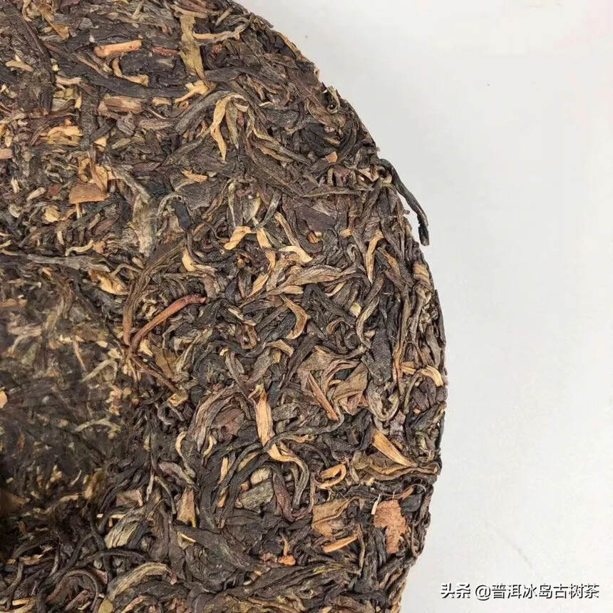 04年临沧银毫饼茶，357克！甘甜口粮