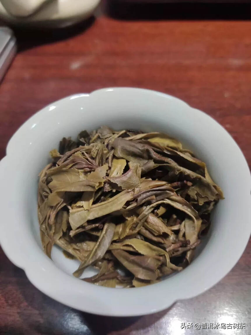 每天一款好茶！
冰岛坝歪古树生饼
精选2019年古树