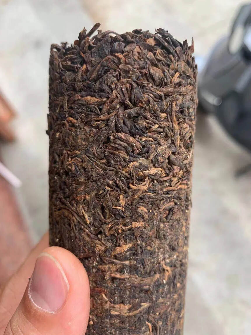 稀有90年代班章古茶竹筒茶，口感超霸气，就是您想找的