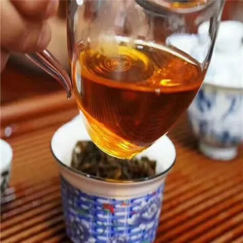 03年易武顺林号【茶中圆茶】台商定制，仓储高香，易武