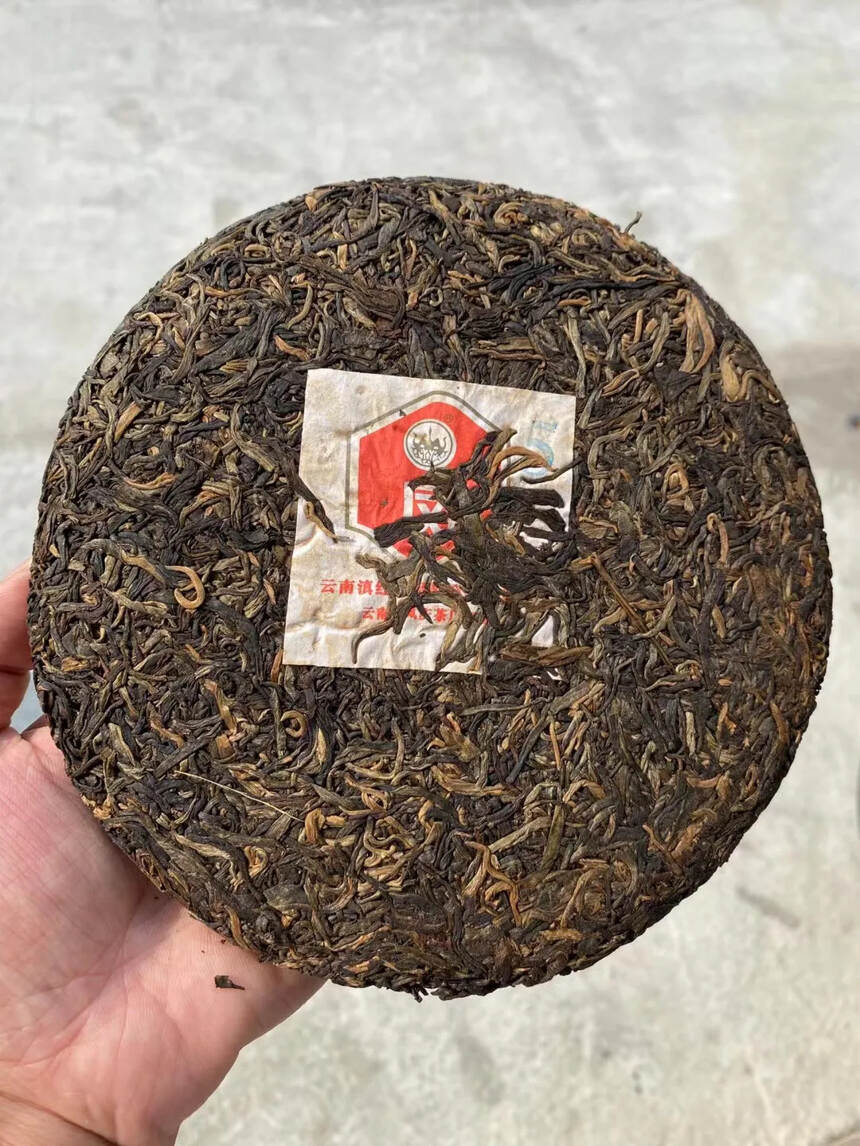 2003年 云南七子饼茶 凤牌 特级青饼 凤庆茶厂