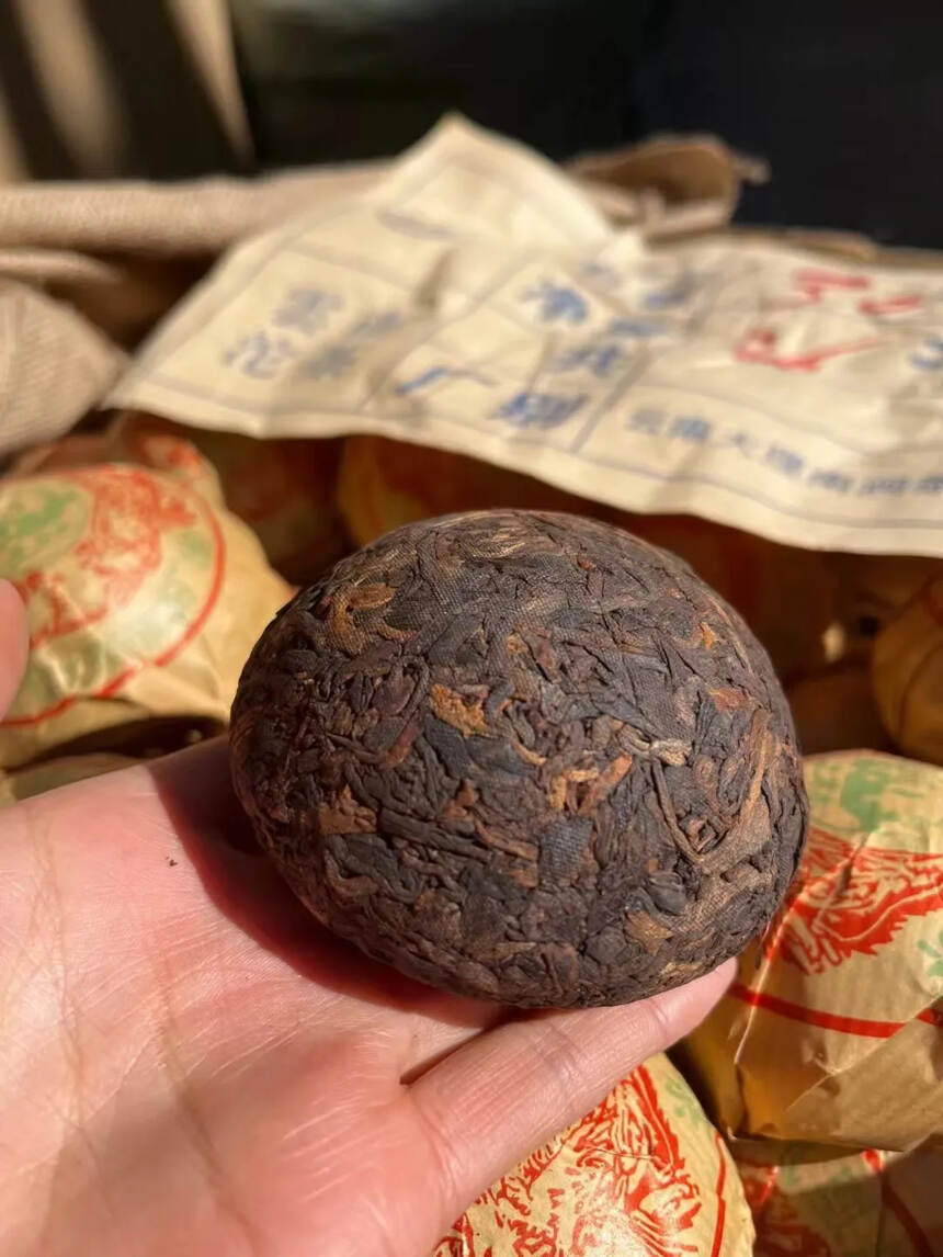 94年土林凤凰沱茶陈年老熟茶，100克昆明仓储，小小