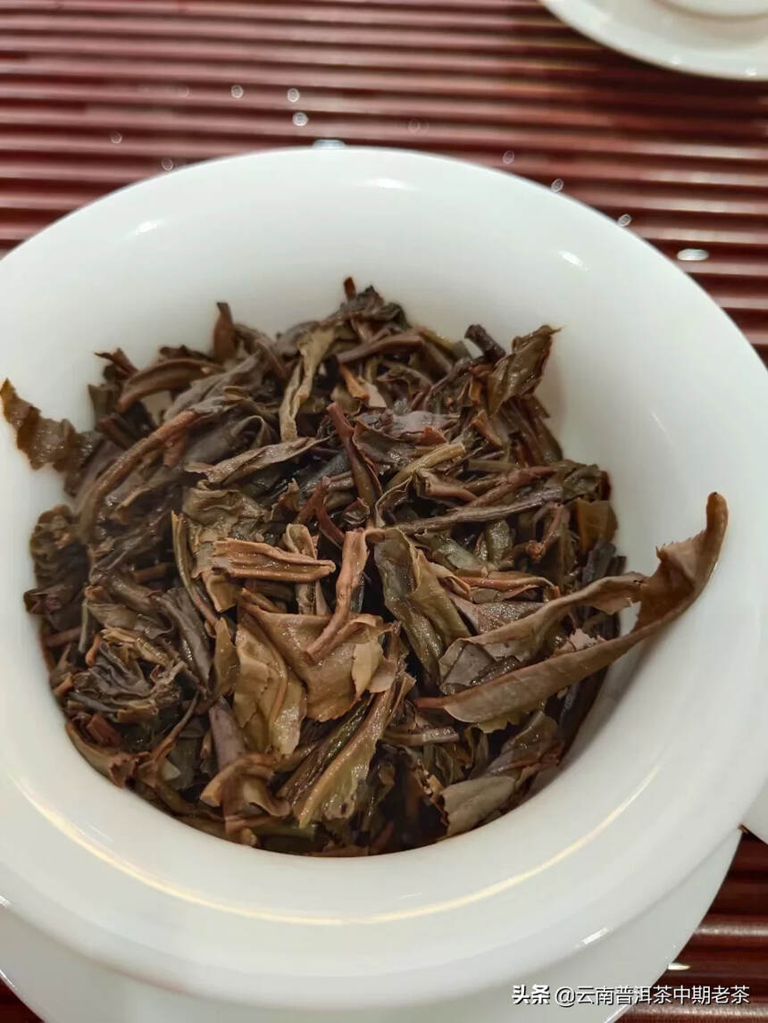 02年红印生茶#福鼎白茶# #煮茶# #茶饼# ——