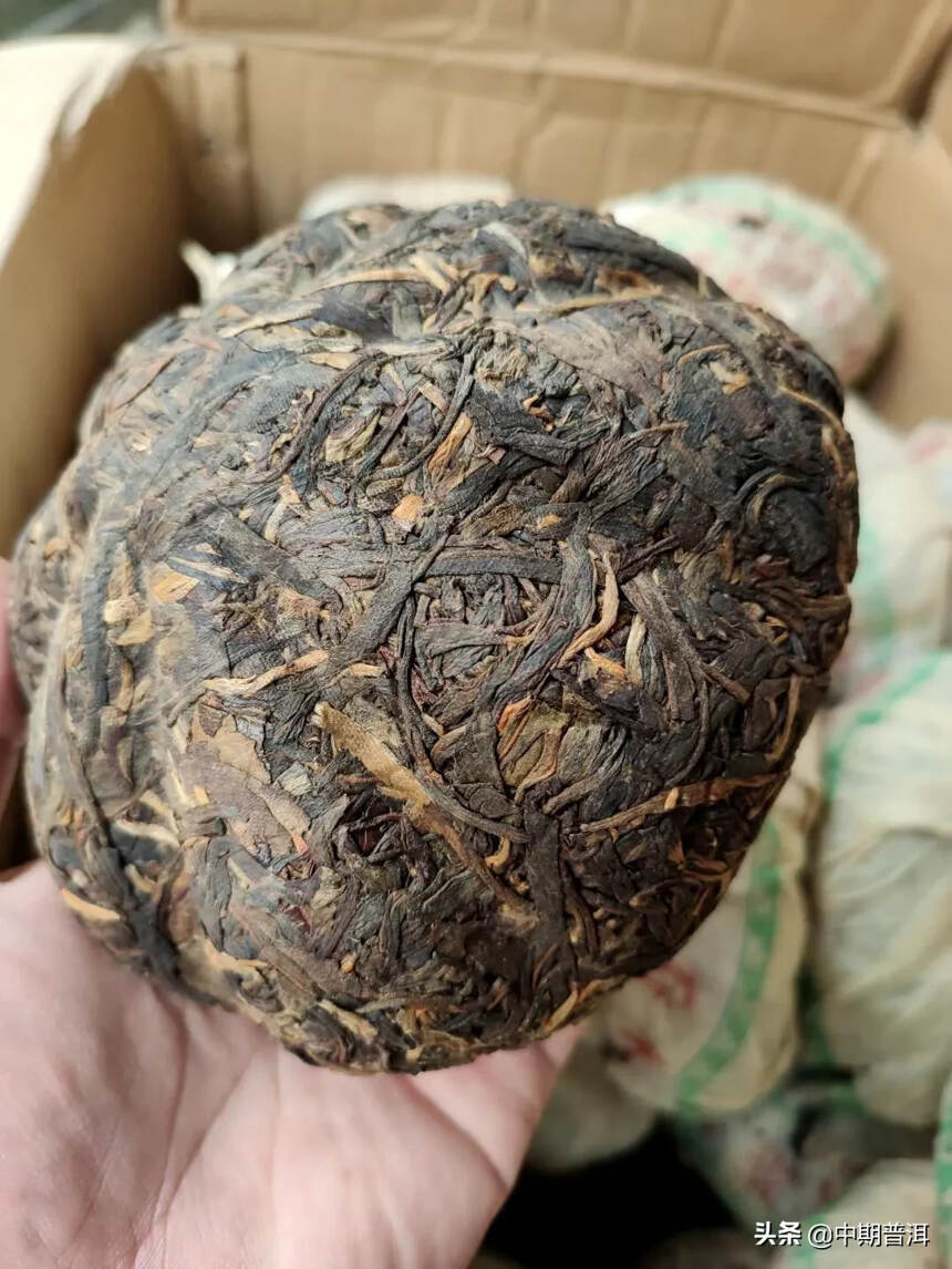 03年班章王沱茶，500克一沱