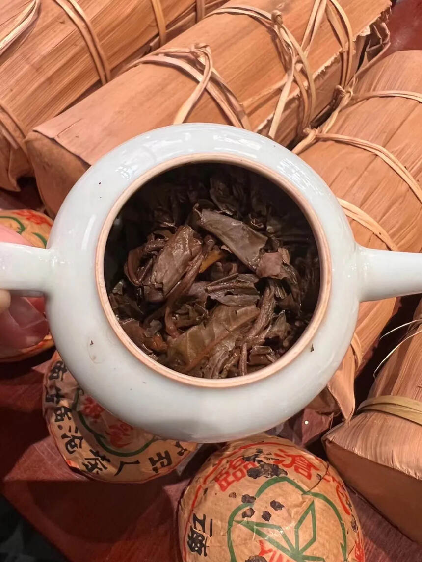 九十年代 临沧沱茶 银毫生普洱茶，云南省临沧茶厂，特