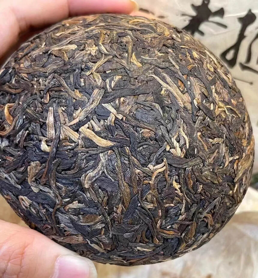 2003年 易武正山银毫沱茶 生普洱茶，福海茶厂，沱