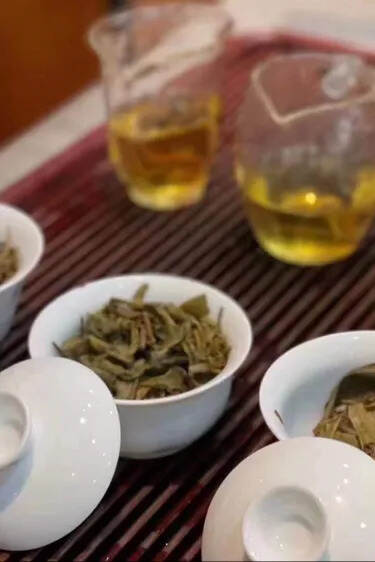 一年的转化实在令人惊喜
倚邦生茶，口感强烈，回甘特好