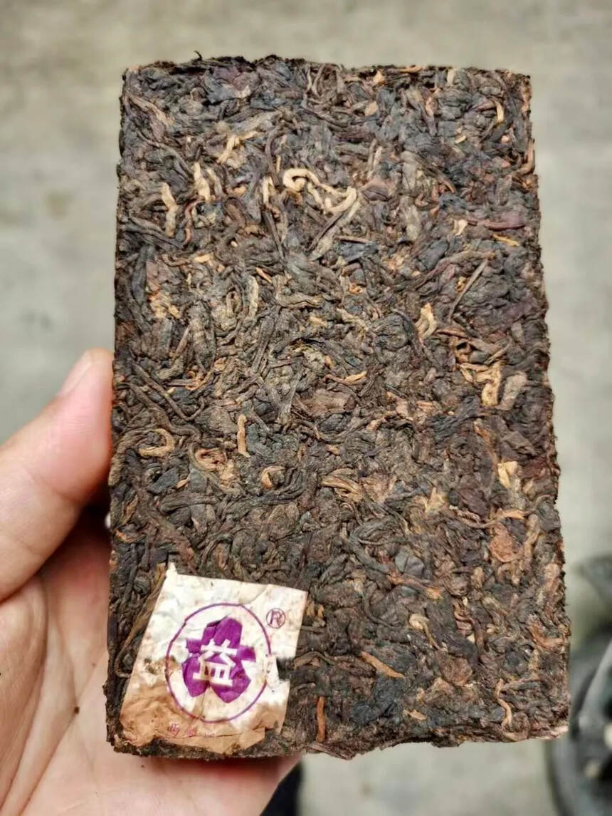 2005年 大益牌普洱茶砖，五级熟普洱茶，中国西双版