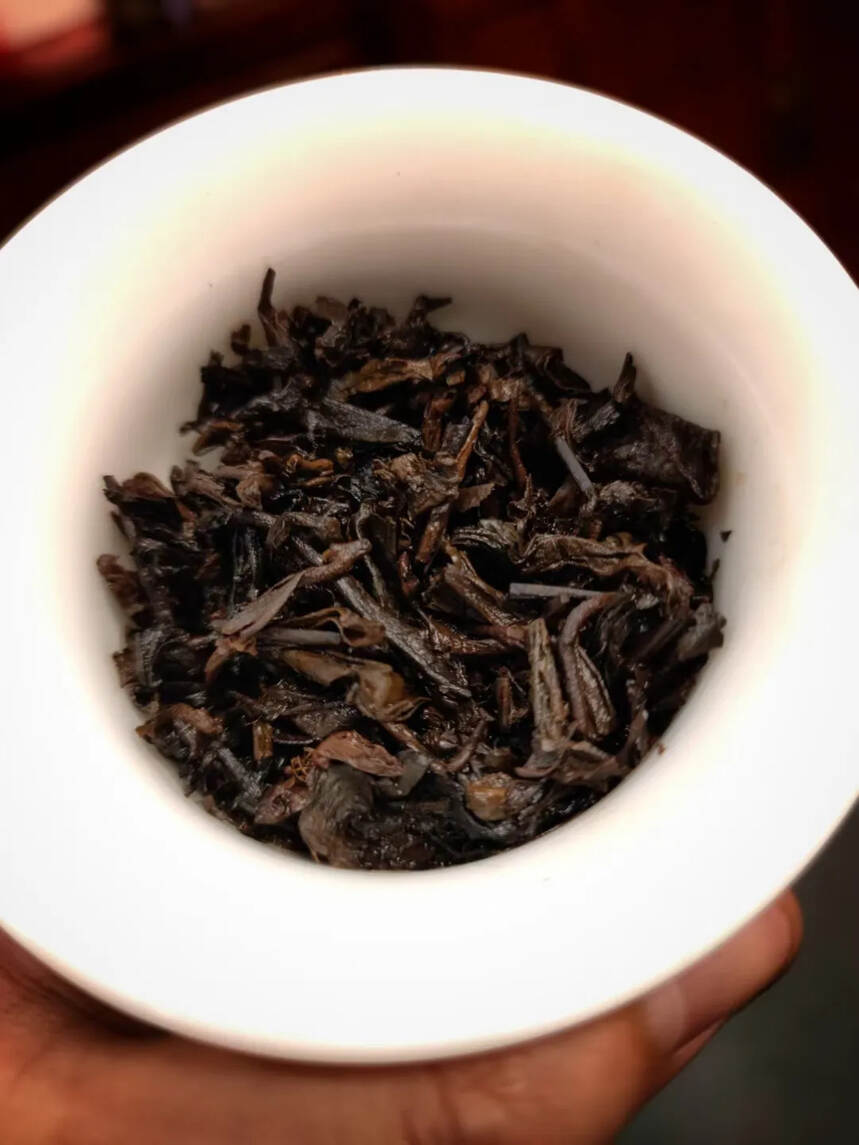 2013年鸿运普洱熟茶砖
250g/片，2片/包，9