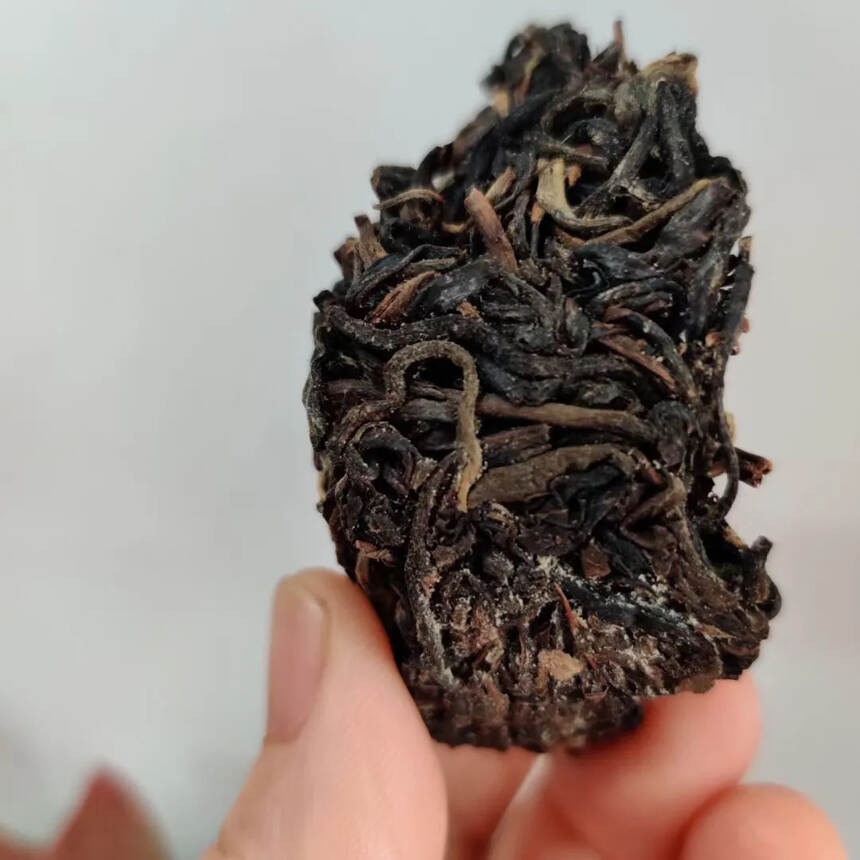 04年古树竹筒茶1公斤，竹筒普洱紧压茶作为云南传统民