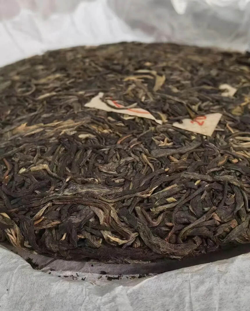 2010年老生茶
班章茶王500克饼
昆明纯干仓，口