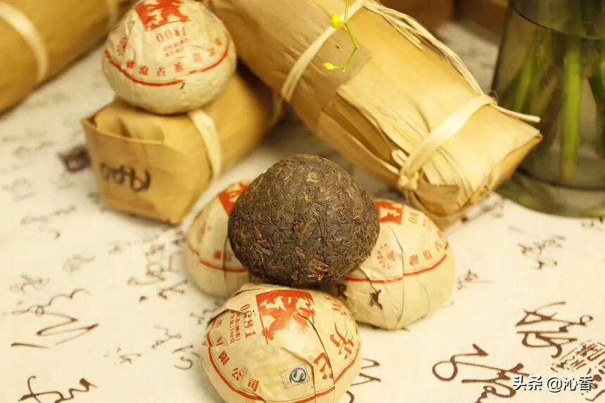 2012年澜沧0081小沱茶，100克/个，5个/条