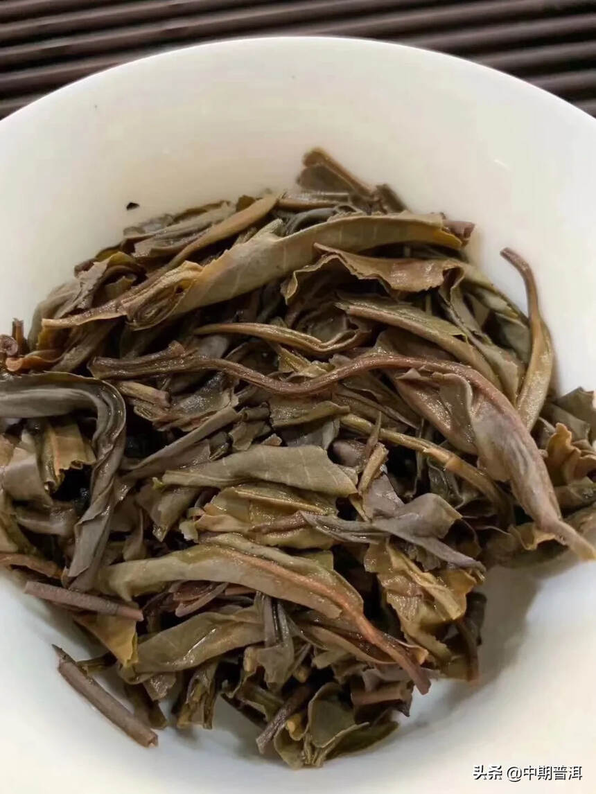 2014年瑞聘号班章大树茶