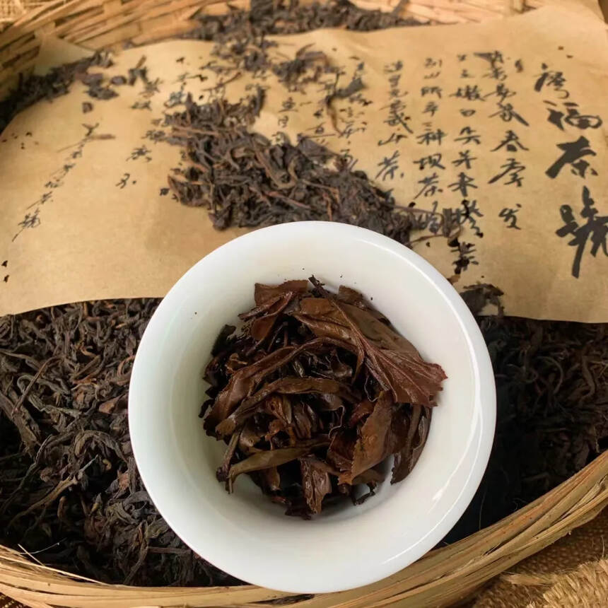 八十年代香港廖福散茶麻袋
此幹茶 茶菁細長，葉片肥厚