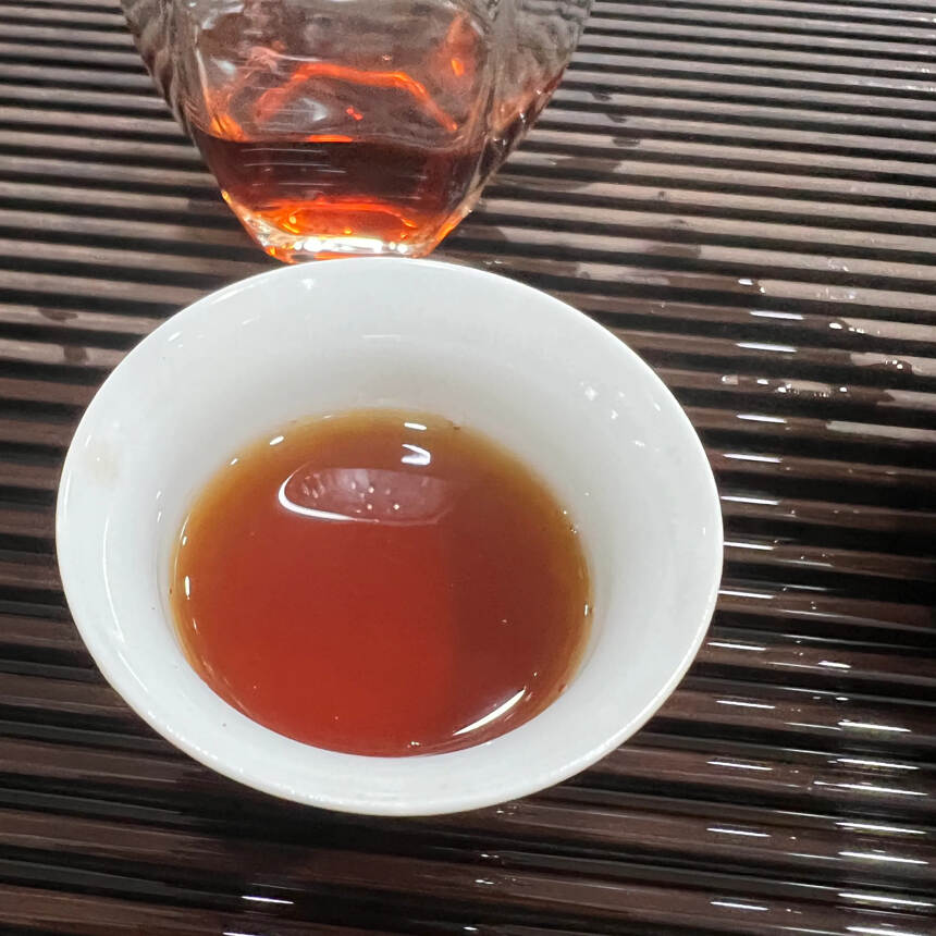 2003年 大益牌黄盒云南散熟普洱茶 ，勐海茶厂出品