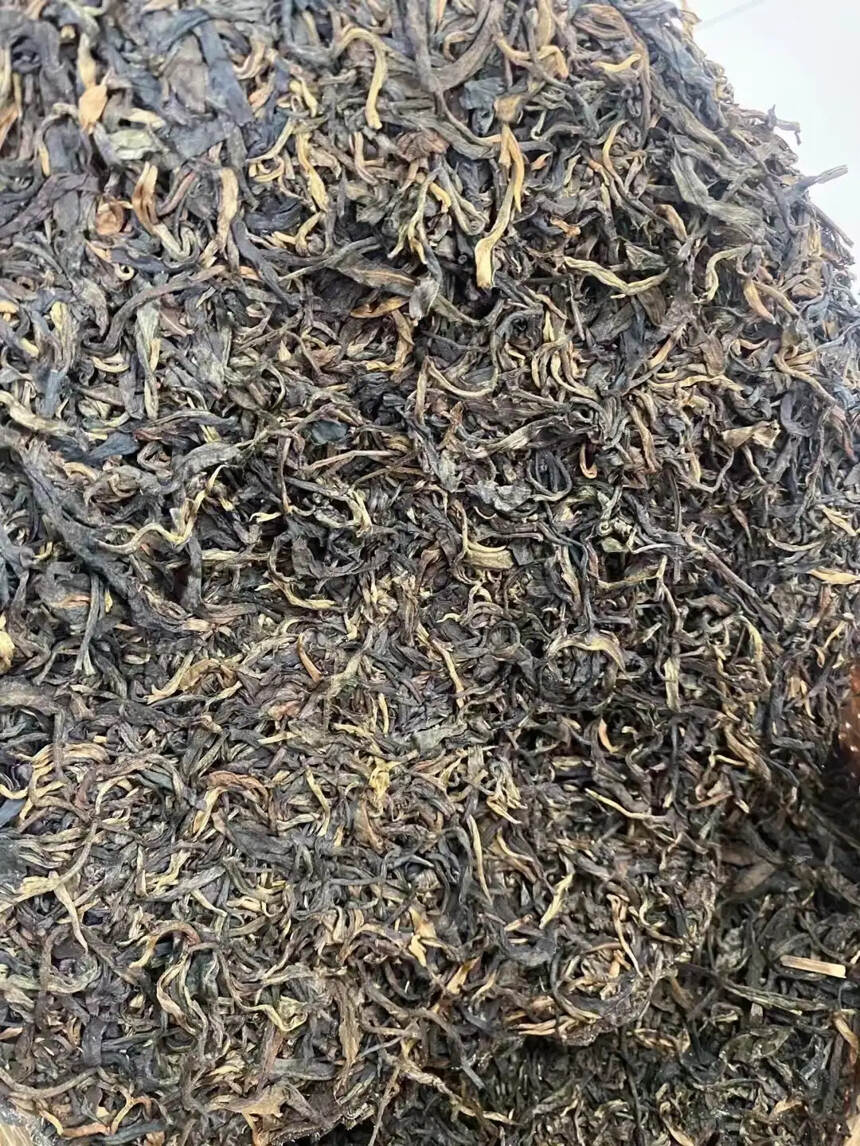 90年代竹筐散茶布朗老树生茶