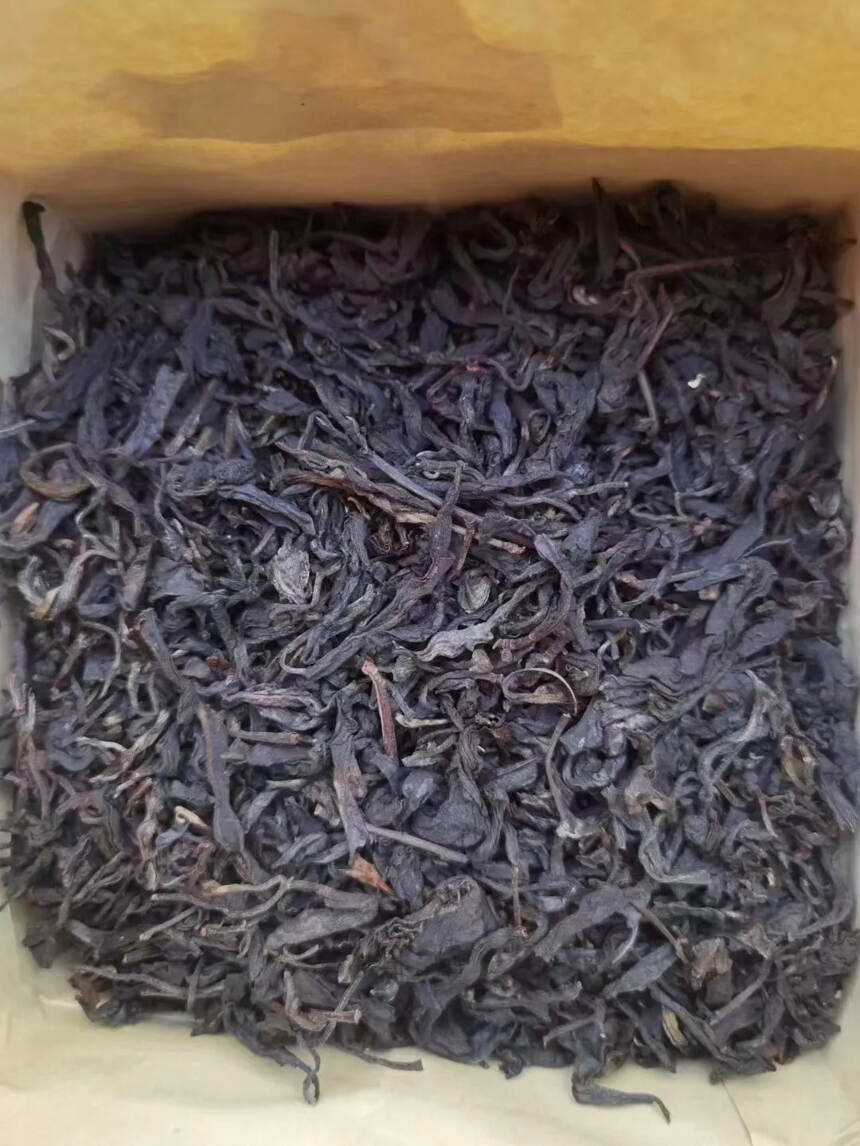 99年临沧茶厂野生茶，一盒500克，一件8盒，干仓存