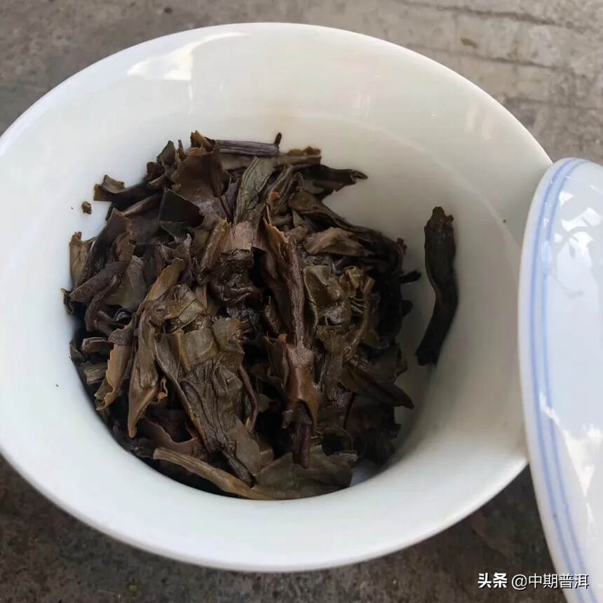 好评极高的100克93班章生沱少量有货，仓储干净，条