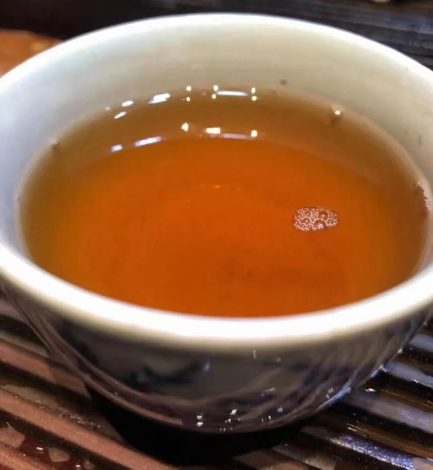 #普洱茶# 倚邦老茶号
七大号级纪念生饼#茶生活#