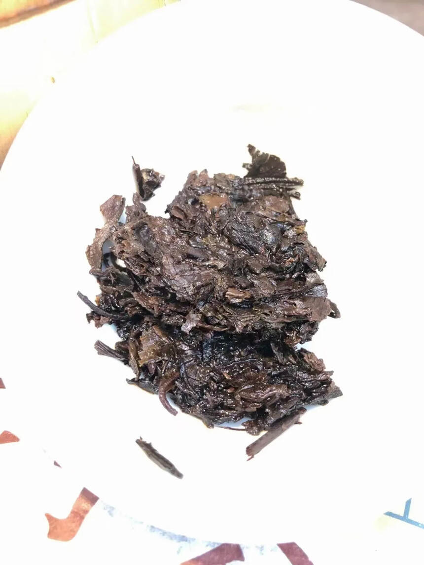 2005年兴海茶厂班章有机老熟茶，42片竹筐装#世界