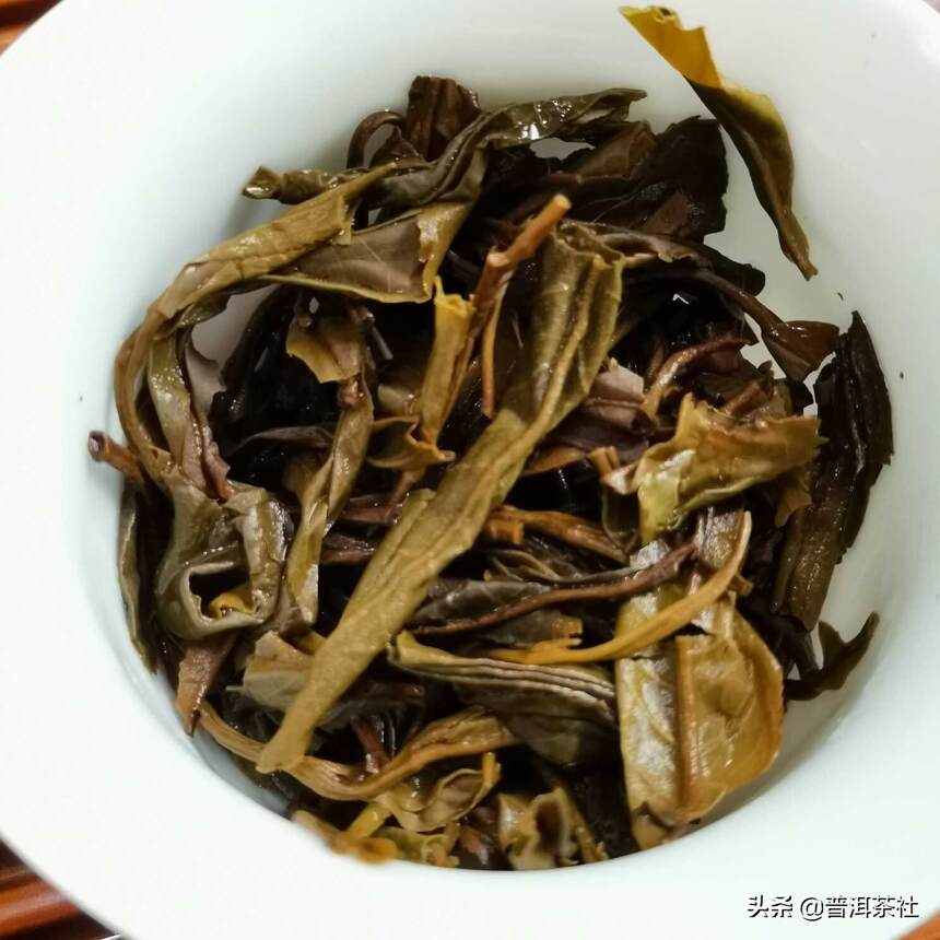 福海茶厂出的高端生茶，2005年福海茶厂 布朗山野生