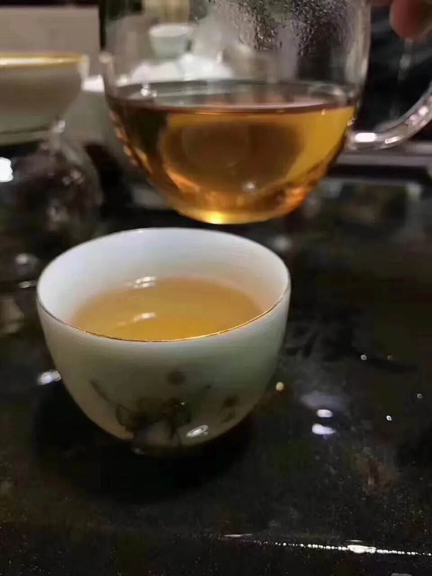 #普洱茶# 98年乔木古树茶虫眼生茶#茶生活#