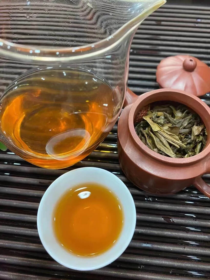 #普洱茶# 曼松古树茶?古代皇帝指定为贡茶品名：曼松