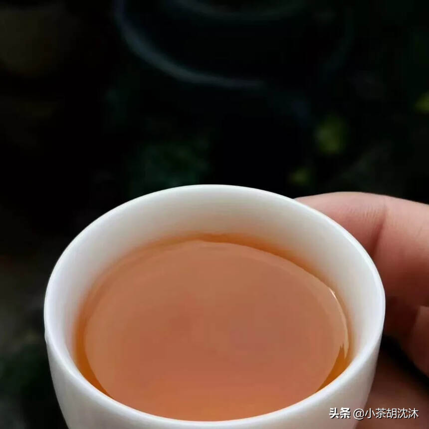 普洱茶喝过，螃蟹脚喝过，
普洱茶＋螃蟹脚也应该试试，