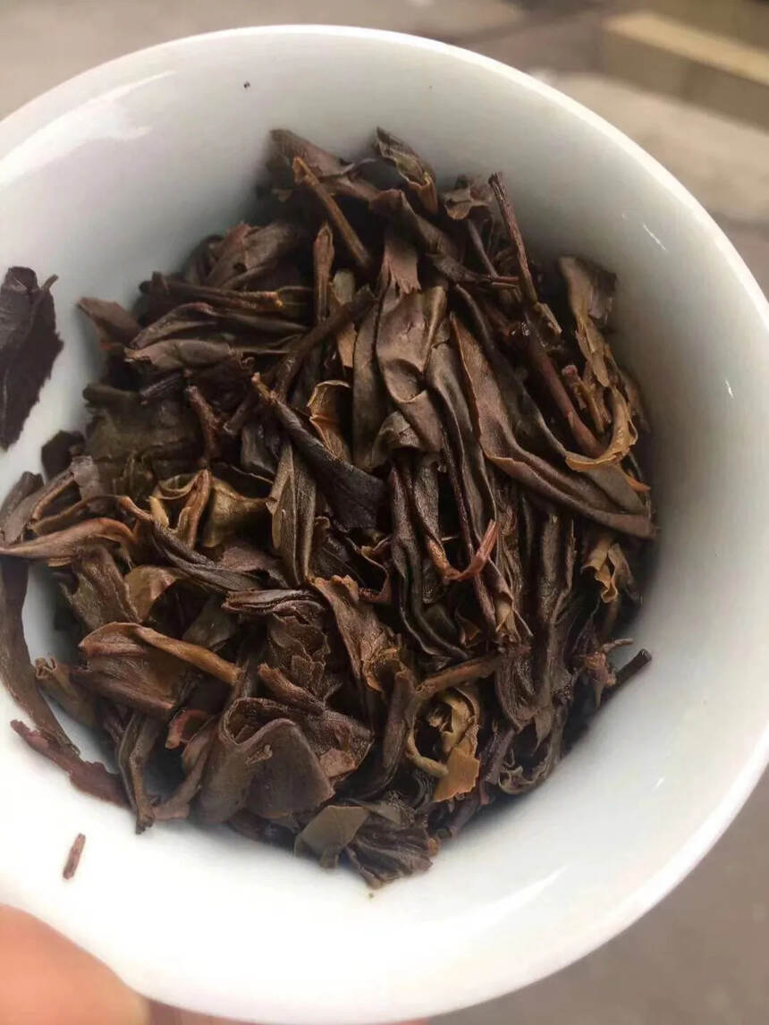 05年易武同昌号茶业易比正山生饼#普洱茶# #发现深