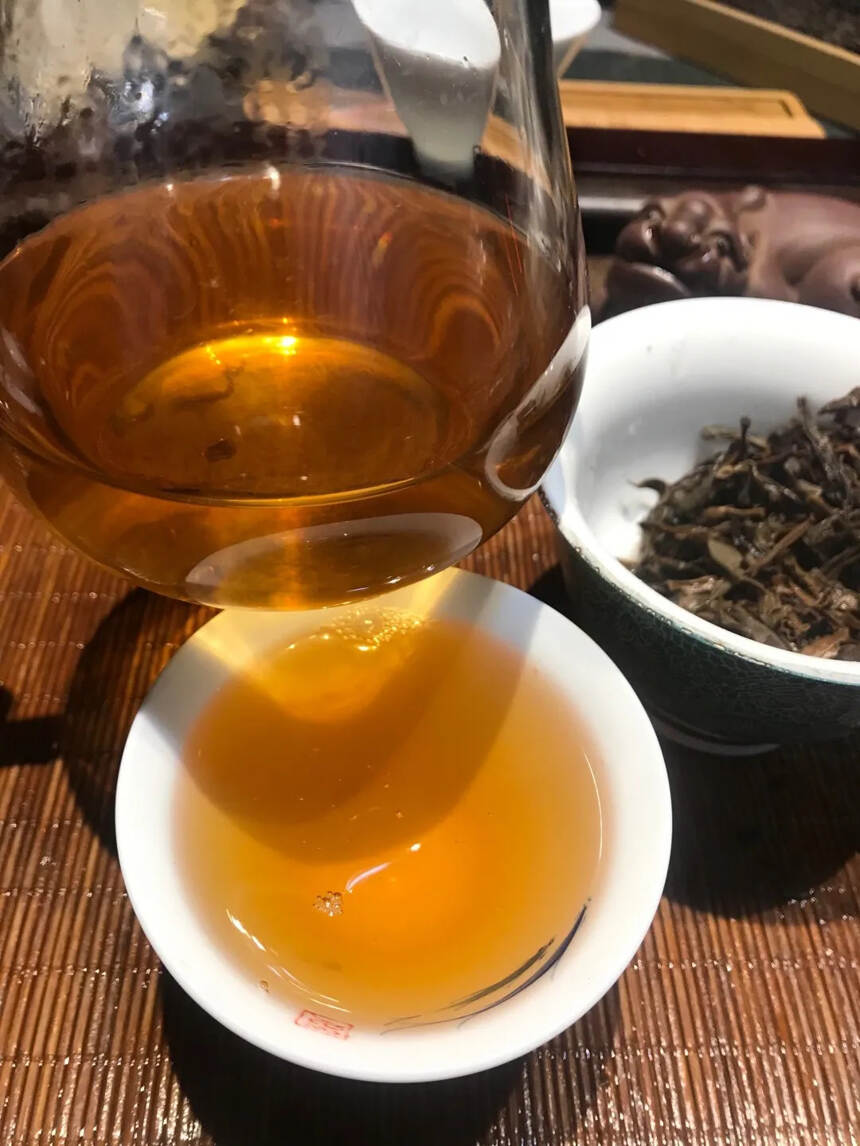 98年凤庆黄印生茶饼，纯干仓！甘甜霸气，好茶！#广州