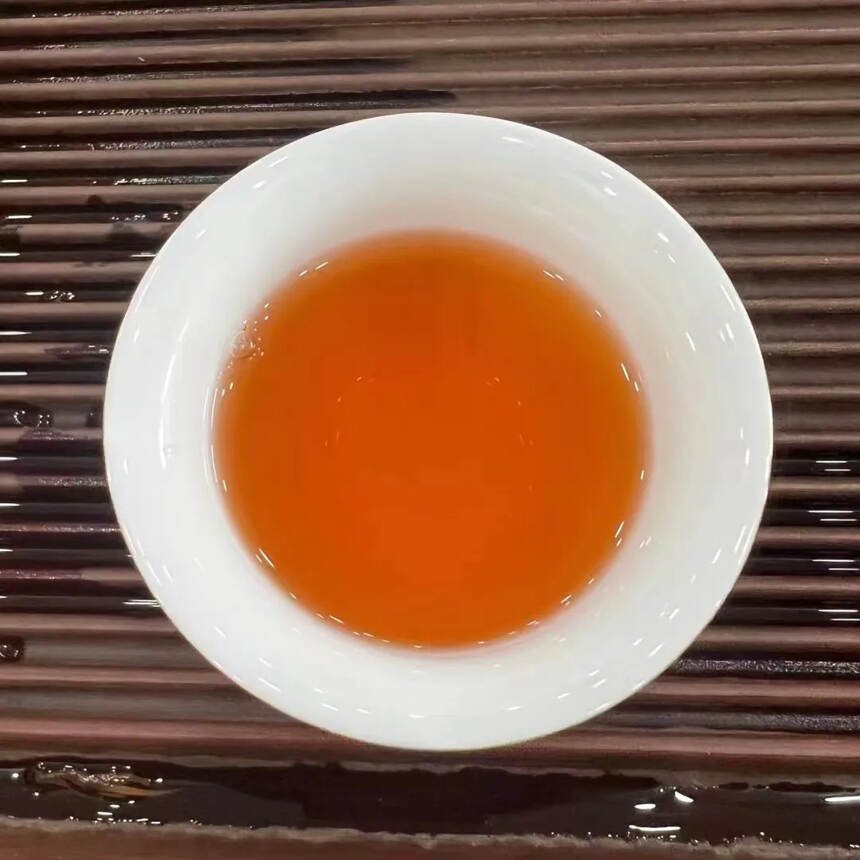 #普洱茶# 90年代格纹纸千年古树茶寄生饼#茶生活#