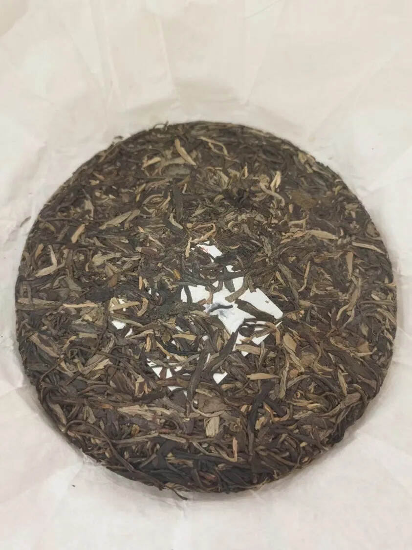 2016年黎明茶厂?八角亭龙雀一味，357克生茶，茶