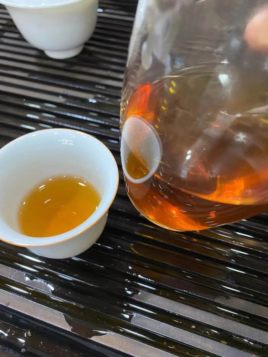 福海茶厂标杆生茶一7536
2006年7536 （靑