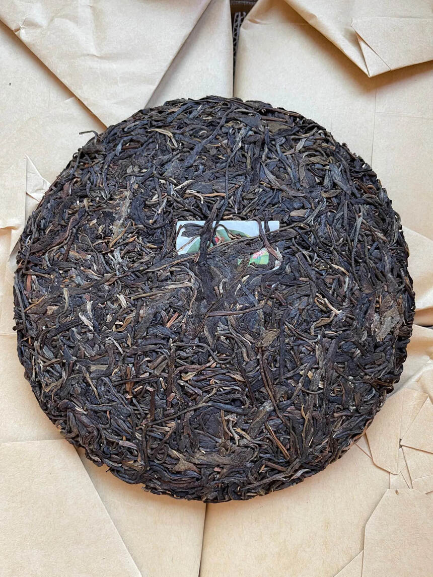 一扇磨古树茶具备曼撒茶区最典型的茶性、汤水厚、暗香显