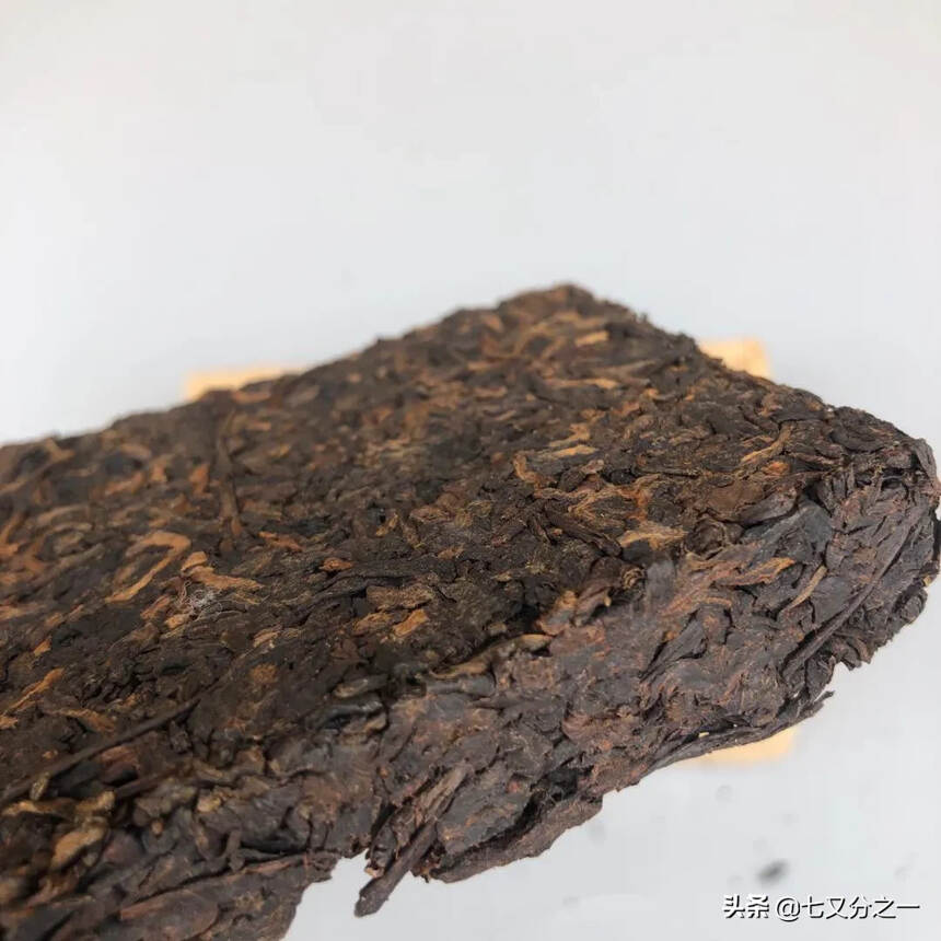 94年紫天砖生茶，南天公司定制茶！
拼配布朗山大树茶