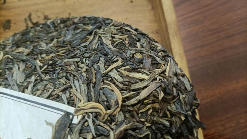 2014年勐库戎氏母树茶
​8年昆明仓转化
​茶汤醇