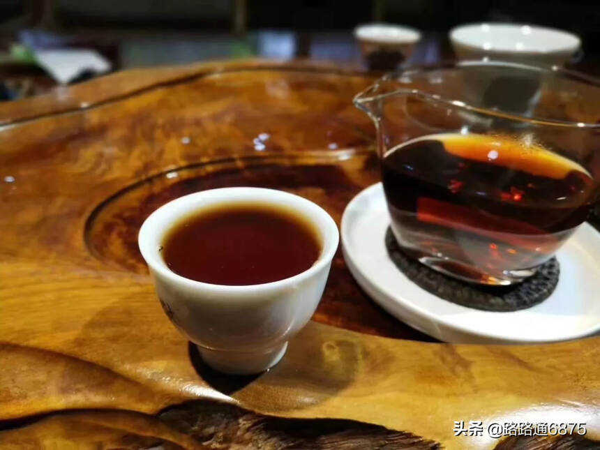 2017年小茶头
头春老树茶发酵，小身板大能量，口感