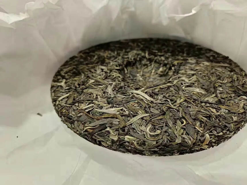 勐傣“冰岛茶魂”属于勐傣常规产品中的高端产品，也是勐